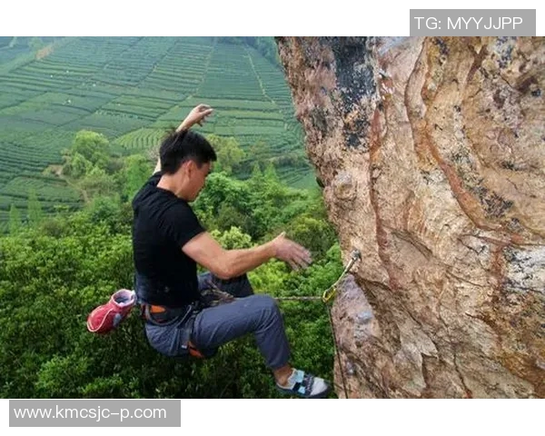 杭州攀岩队的独特节奏打法解析与战术运用探讨