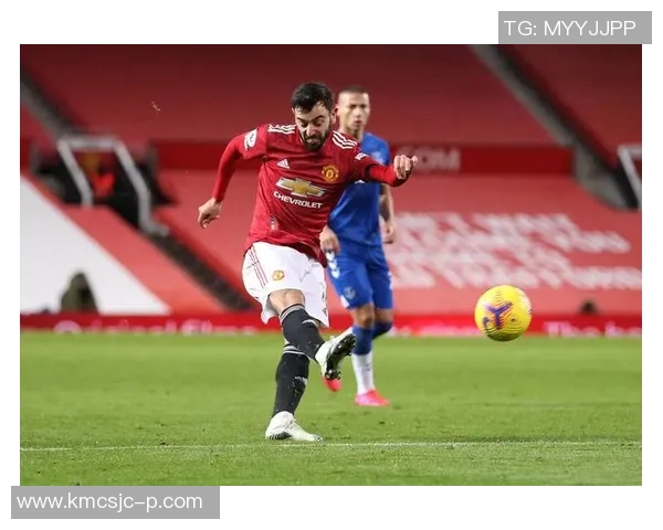 曼联与埃弗顿精彩对决回顾分析及比赛亮点总结