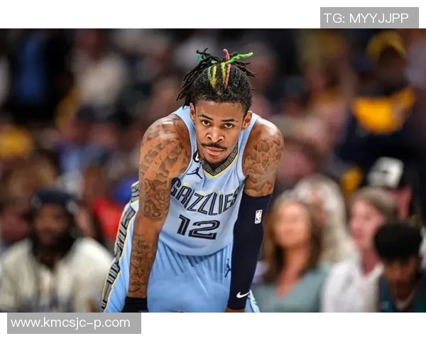 莫兰特解禁复出首战狂砍38分灰熊球迷齐声高呼MVP荣耀 莫兰特解禁复出首战狂砍38分灰熊球迷齐声高呼MVP荣耀