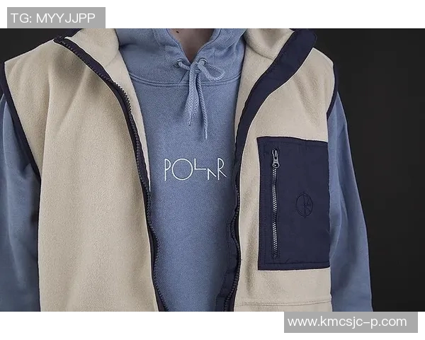 重庆滑板队与成都滑板队赛后复盘探讨团队协作的关键因素与表现分析 重庆滑板队与成都滑板队赛后复盘探讨团队协作的关键因素与表现分析