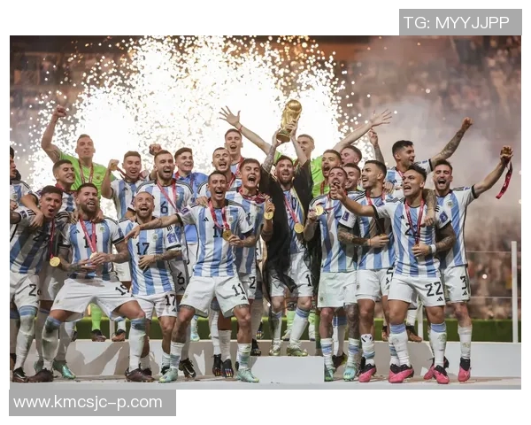 阿根廷青年队与正义队的激烈对决展现足球激情与团队精神 阿根廷青年队与正义队的激烈对决展现足球激情与团队精神