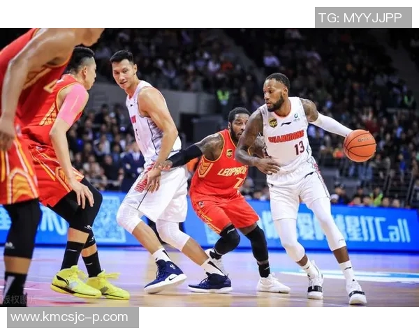 马尚布鲁克斯的篮球之路:从新秀到联盟明星的奋斗历程与成就分析 马尚布鲁克斯的篮球之路:从新秀到联盟明星的奋斗历程与成就分析