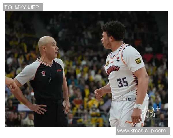 2017年CBA精彩对决广东队与八一队的巅峰之战回顾与分析