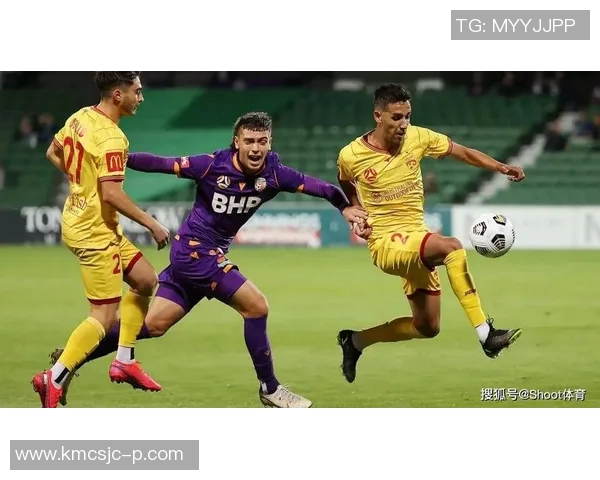 中央海岸对阵悉尼足球比赛直播全程回顾与精彩瞬间分析