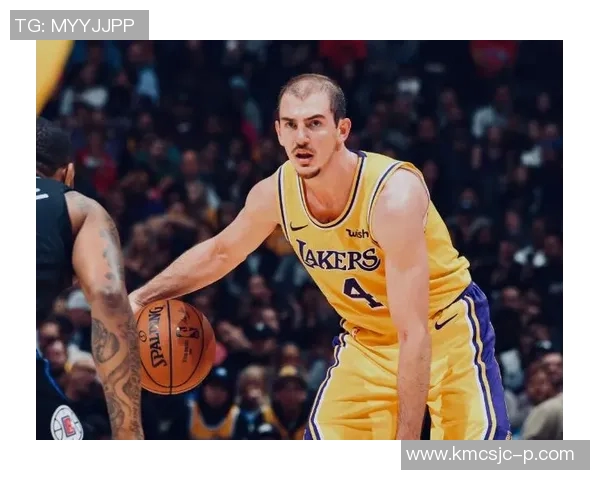 亚历克斯卡鲁索的篮球之路与个人魅力探索